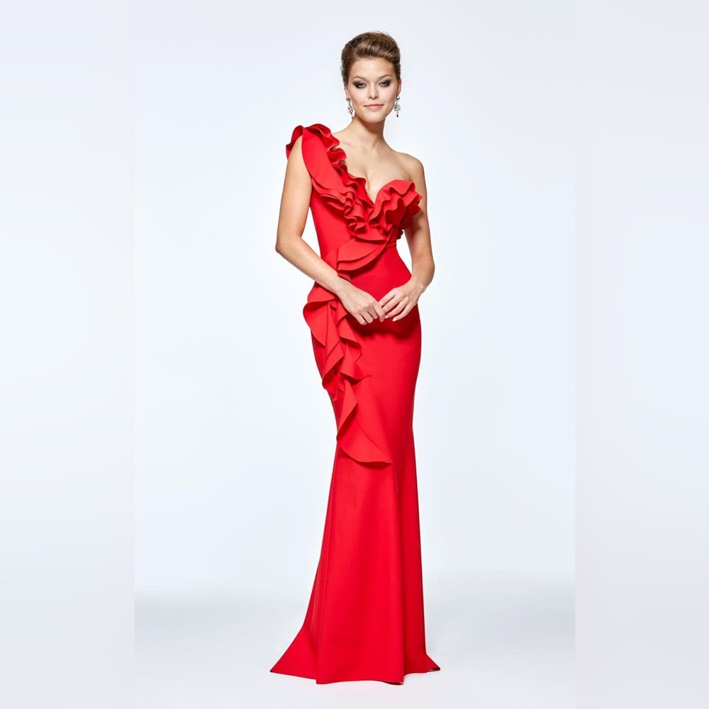 *NEVER WORN* Tarik Ediz Vibrant BURGUNDY Ruffle Gown